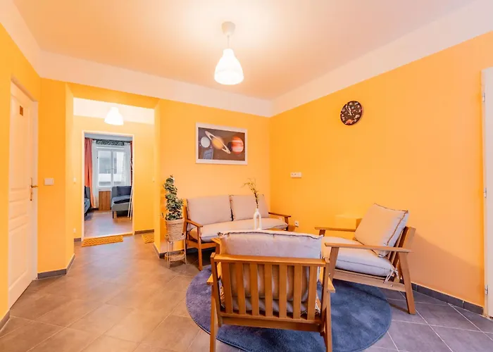 Stellar Female Πράγα